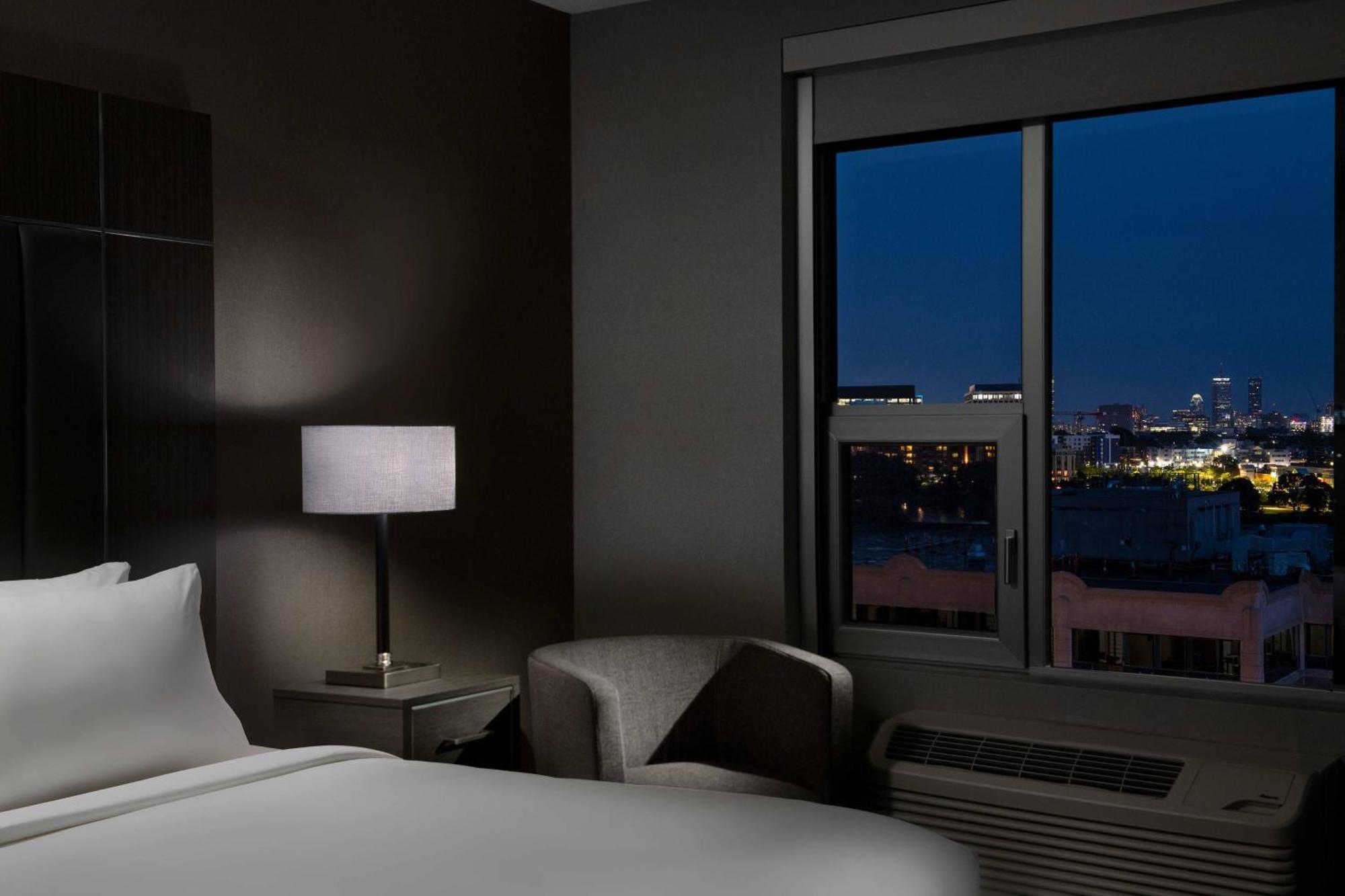 Fairfield By Marriott Inn & Suites Boston Medford Exterior photo