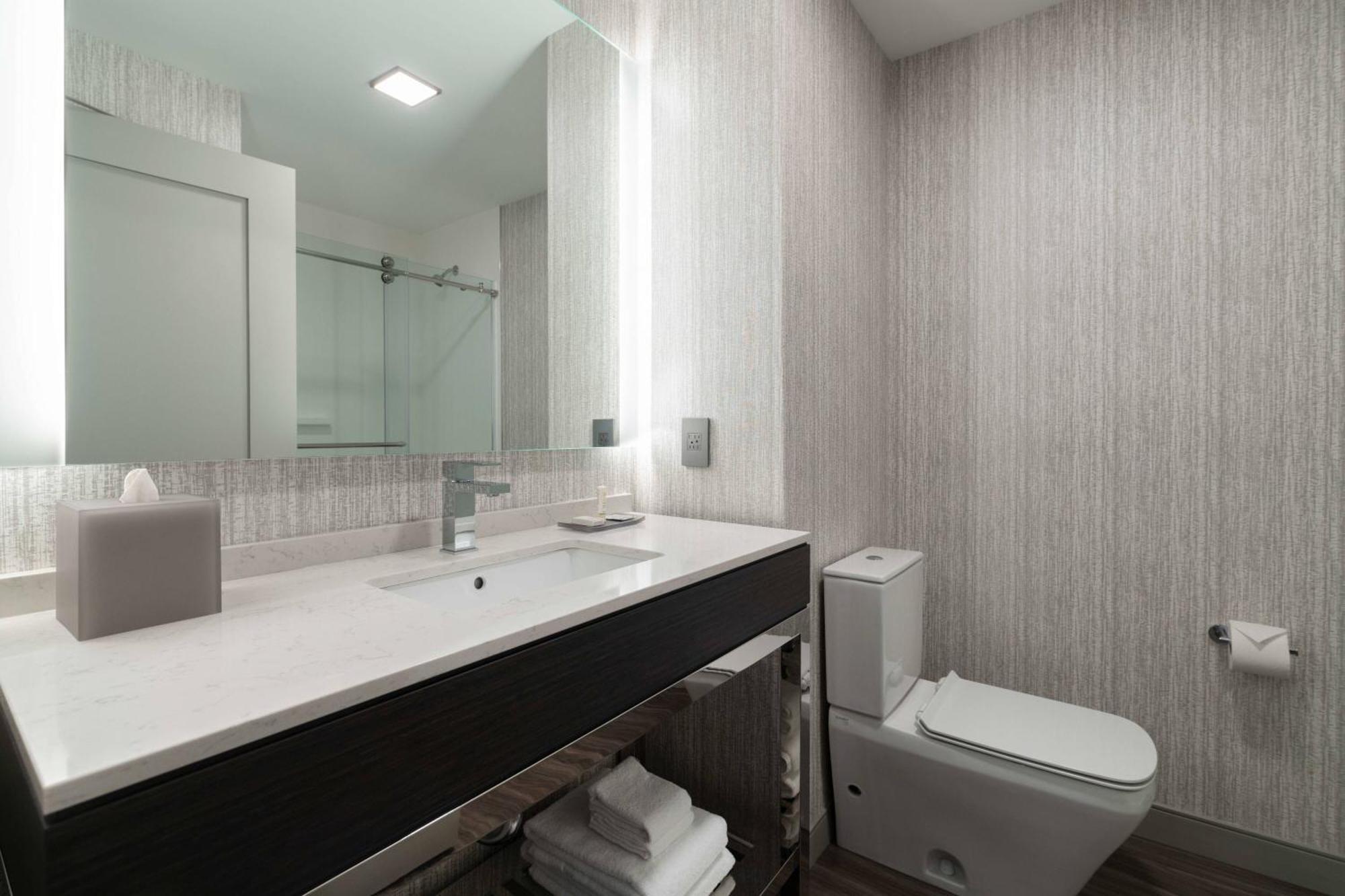 Fairfield By Marriott Inn & Suites Boston Medford Exterior photo